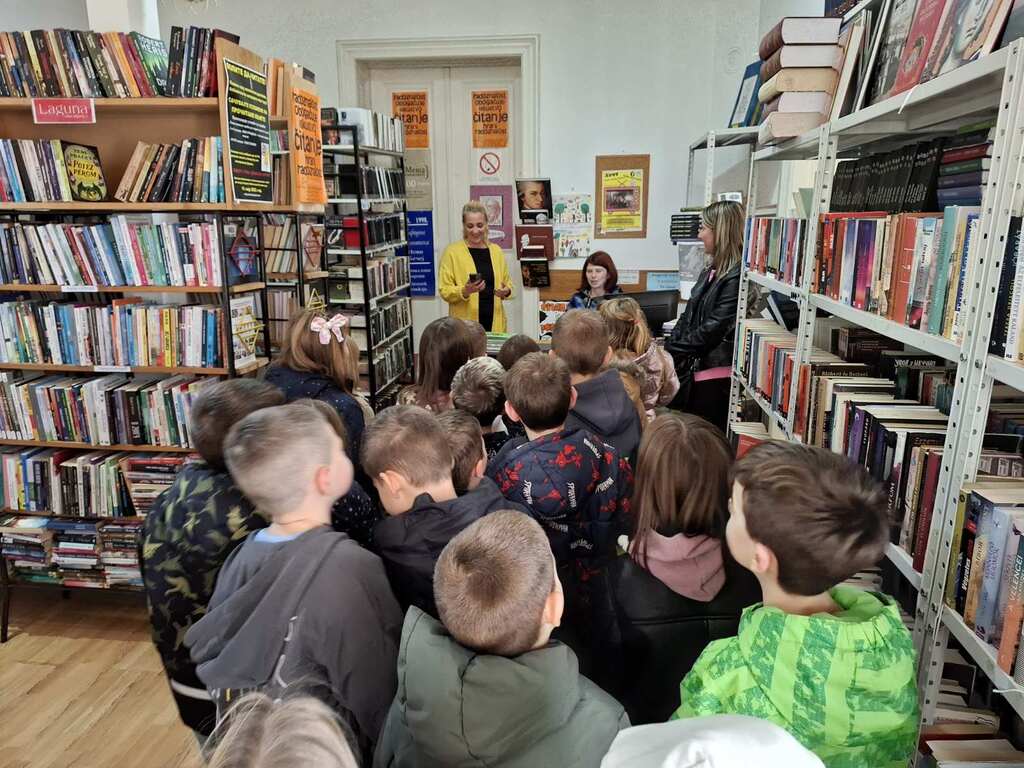 IMG 08bc860664967d86f66b582c6dc9d141 V